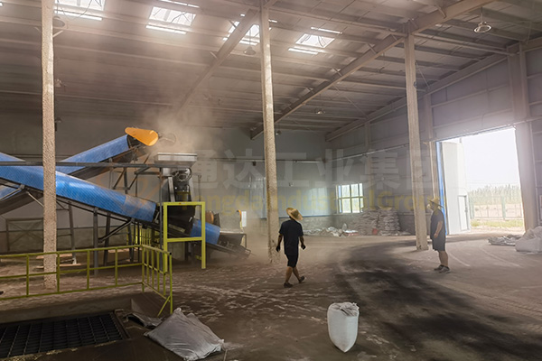 蘑菇渣如何發酵有機肥?蘑菇渣加工有機肥生產線工藝流程和配套設備