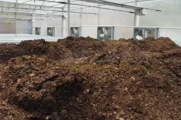  上一條雞糞有機肥生產線多少錢?處理1噸雞糞有機肥企業得到多少利潤?
