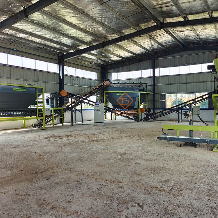 年出欄一萬頭豬能產生多少糞污?有機肥設備加工生產線配置